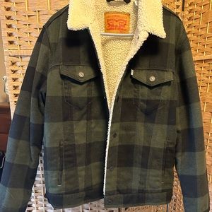 Levi’s flannel with sheep skin inside. Great condition and super warm!
